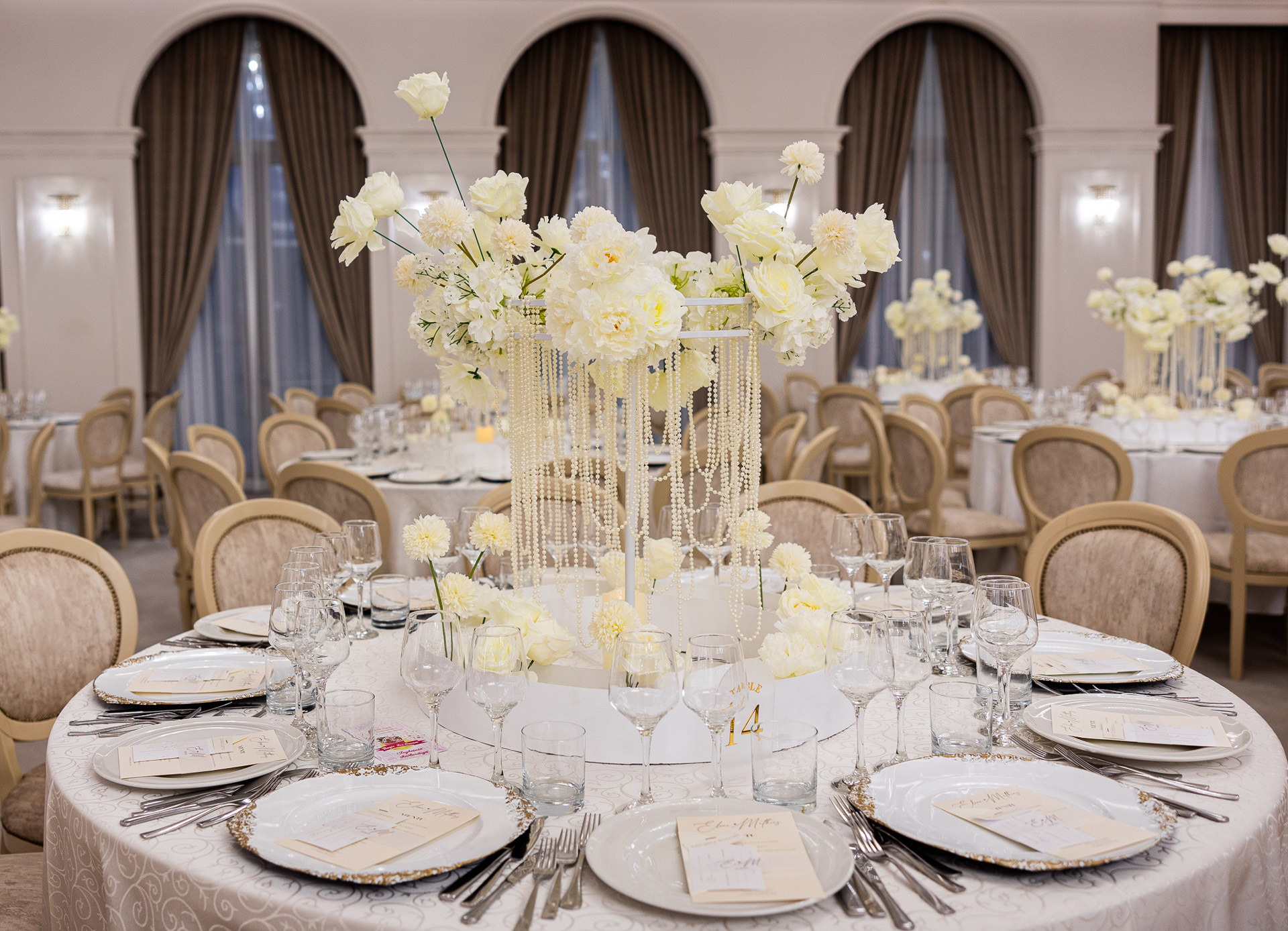 Alona Salon Restaurant 4