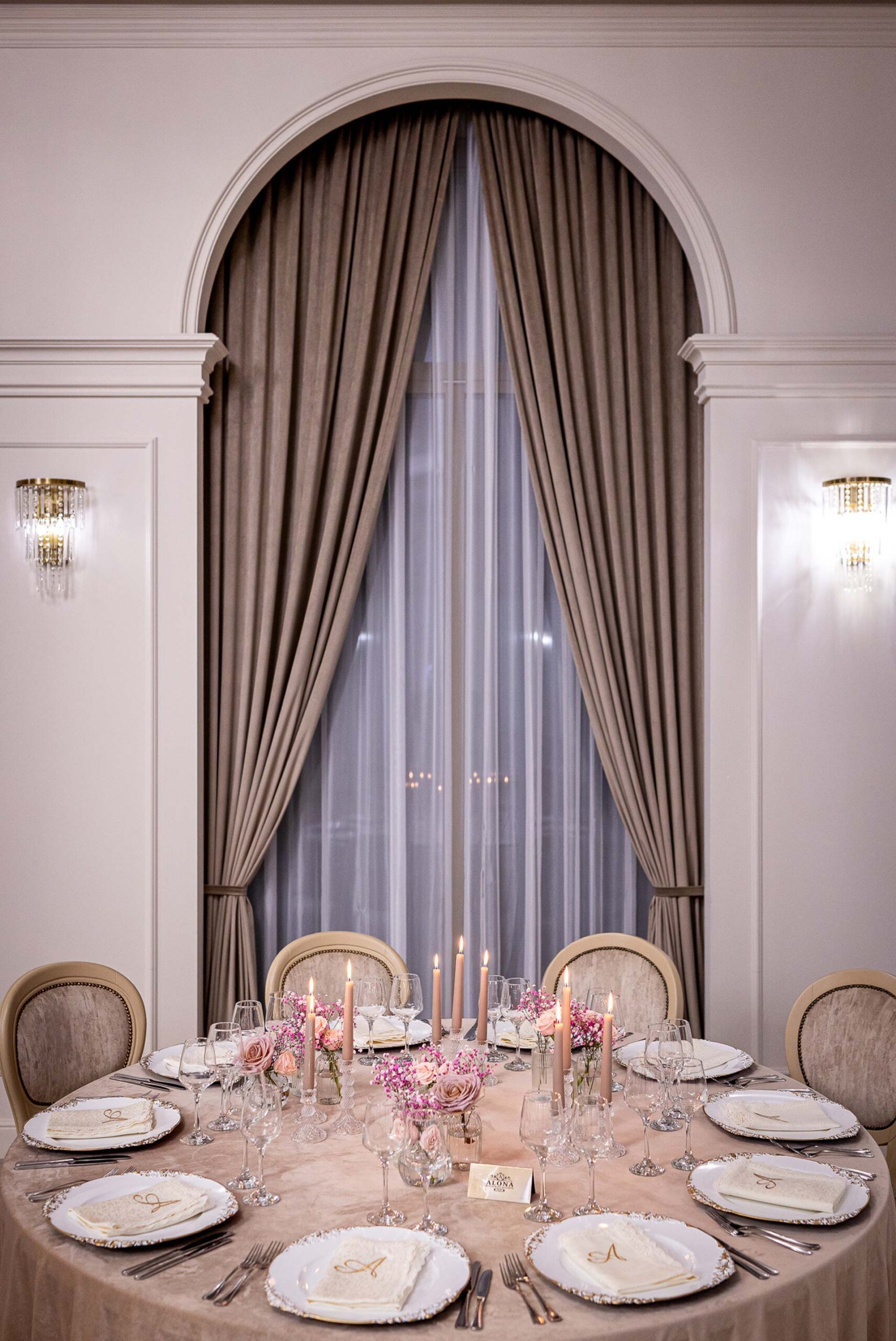 Alona Salon Restaurant 6 scaled
