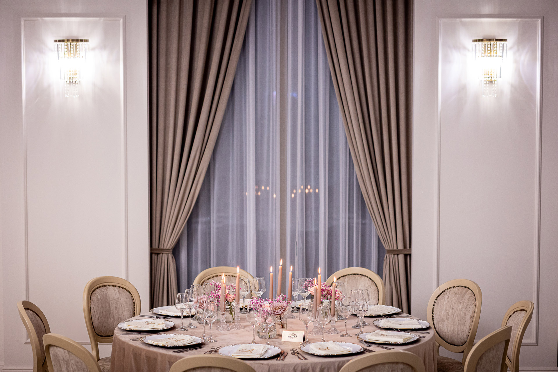 Alona Salon Restaurant 7